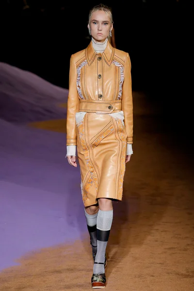 Look 21